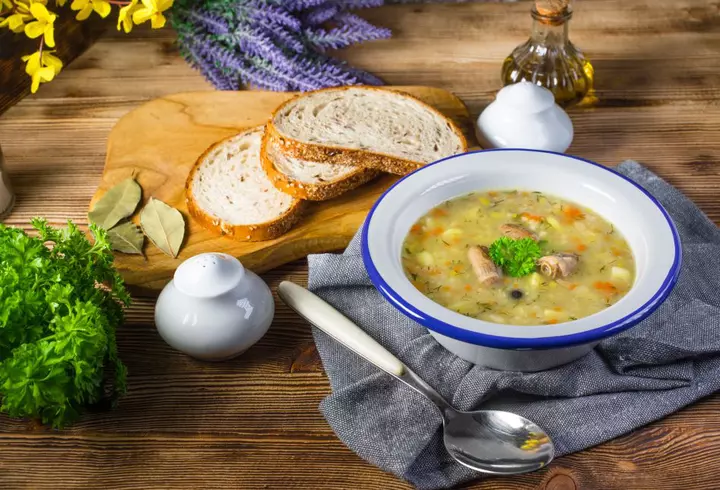 Prăjitură cu caise și iaurt. Cea mai simplă rețetă