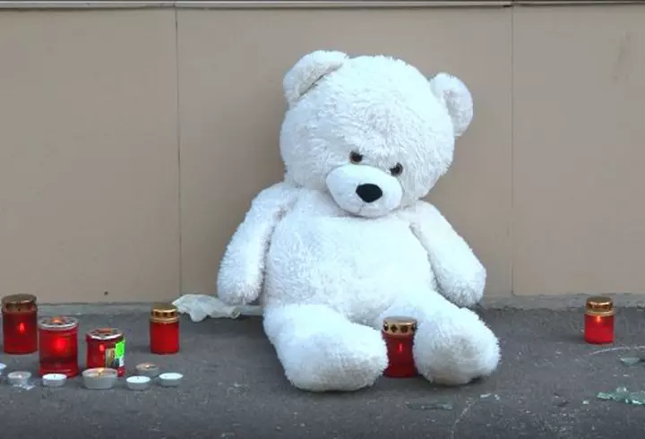 Influencerița Miss Mercedes Morr, găsită moartă în apartamentul ei. Poliția crede că este vorba de o crimă