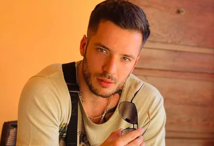 Bianca Comănici de la Puterea Dragostei, dezvăluiri intime: „M-am pupat cu o fată”