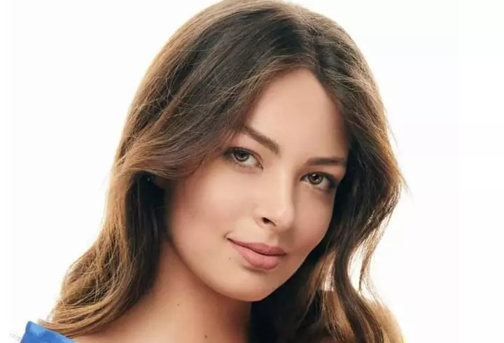 Bianca Comănici de la Puterea Dragostei, dezvăluiri intime: „M-am pupat cu o fată”