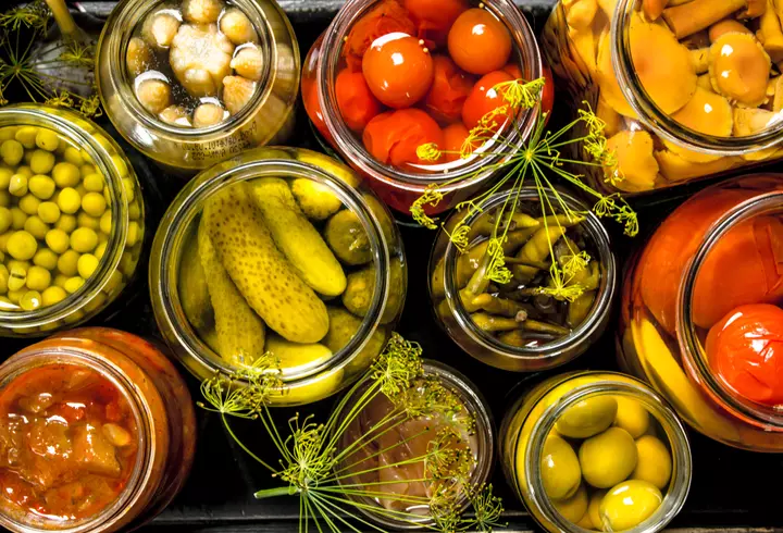 Prăjitură cu caise și iaurt. Cea mai simplă rețetă