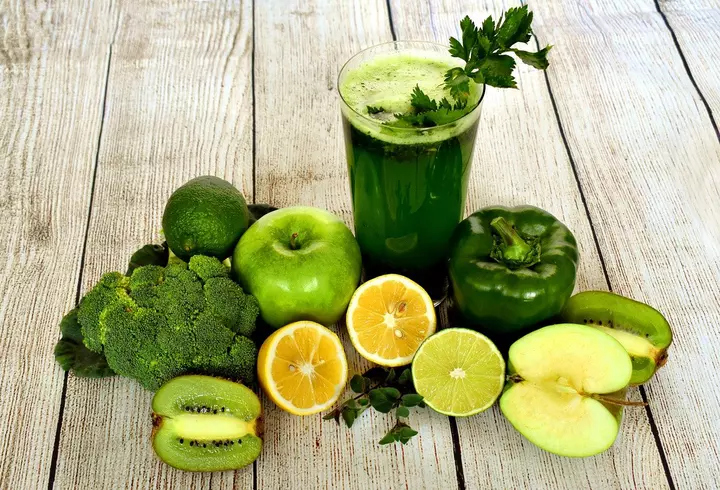 Influencerița Miss Mercedes Morr, găsită moartă în apartamentul ei. Poliția crede că este vorba de o crimă