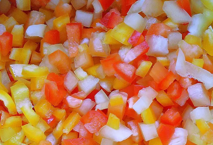 Pizza cu blat de dovlecei. Rețetă simplă și dietetică