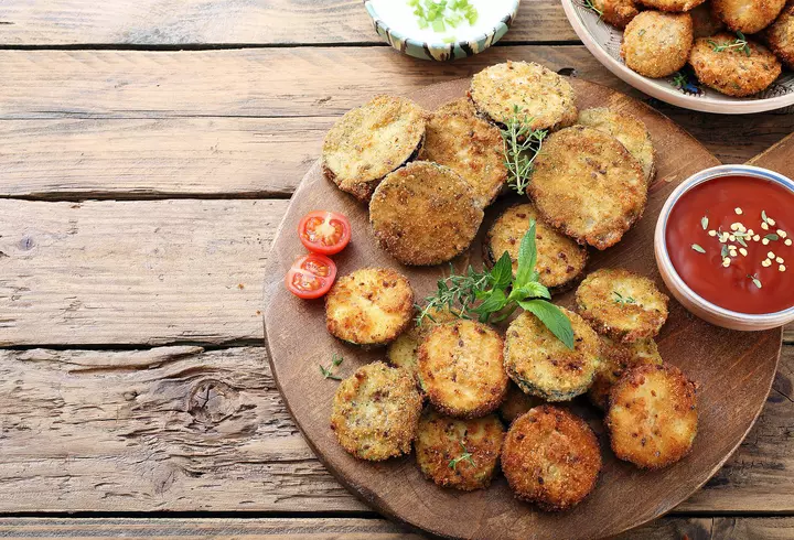 Pizza cu blat de dovlecei. Rețetă simplă și dietetică