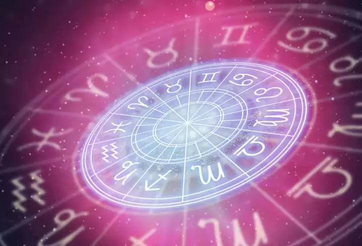 Horoscop 23 septembrie 2021. Iubire ca-n filme pentru Peşti