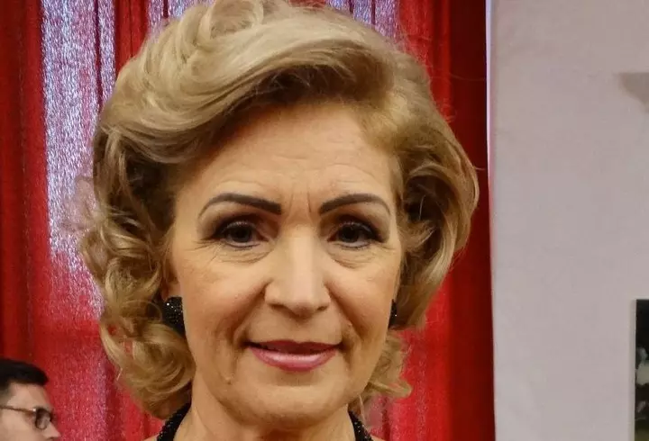 Oana Roman, mărturisiri dureroase despre relația cu tatăl ei: „Nu mai sunt fata lui Petre Roman”