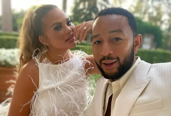 Oana Roman, mărturisiri dureroase despre relația cu tatăl ei: „Nu mai sunt fata lui Petre Roman”