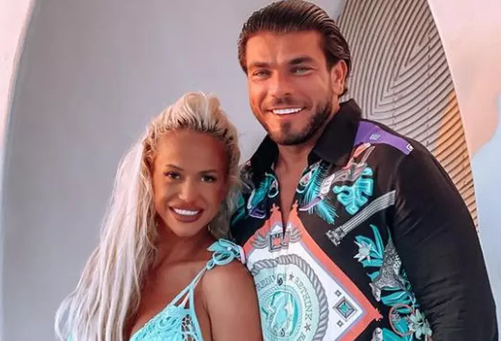 Mihaela Buzărnescu are o relație cu fotbalistul Marco Dulca. Prima imagine cu noul cuplu