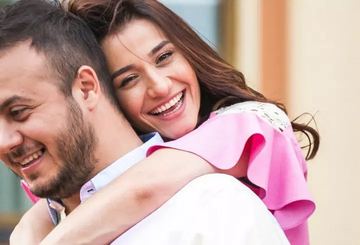 Mihaela Buzărnescu are o relație cu fotbalistul Marco Dulca. Prima imagine cu noul cuplu