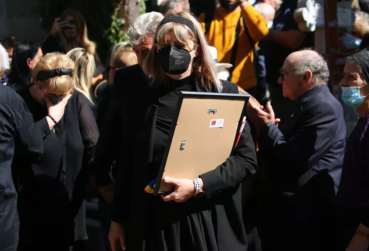 Lily Collins s-a căsătorit. Actrița din Emily in Paris a avut o nuntă de vis