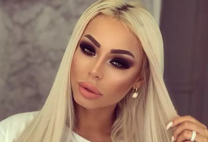 Oana Roman, mărturisiri dureroase despre relația cu tatăl ei: „Nu mai sunt fata lui Petre Roman”