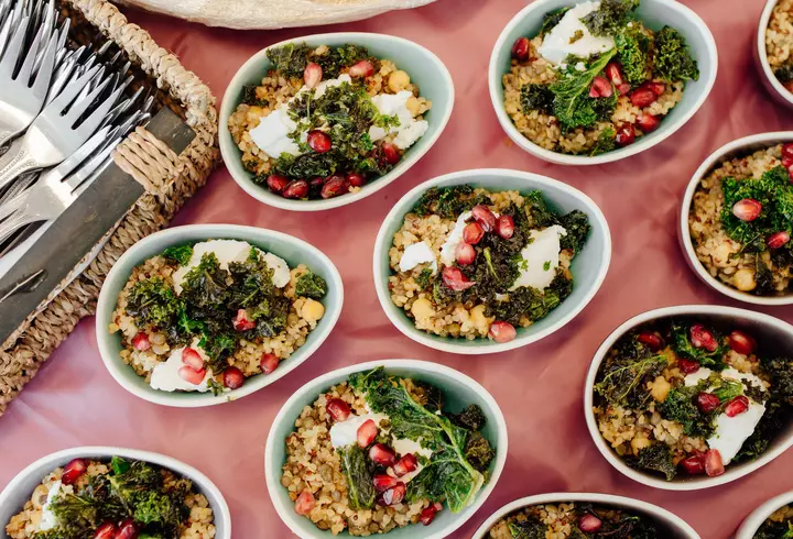 Rețetă de pui indian cu sos de unt și usturoi