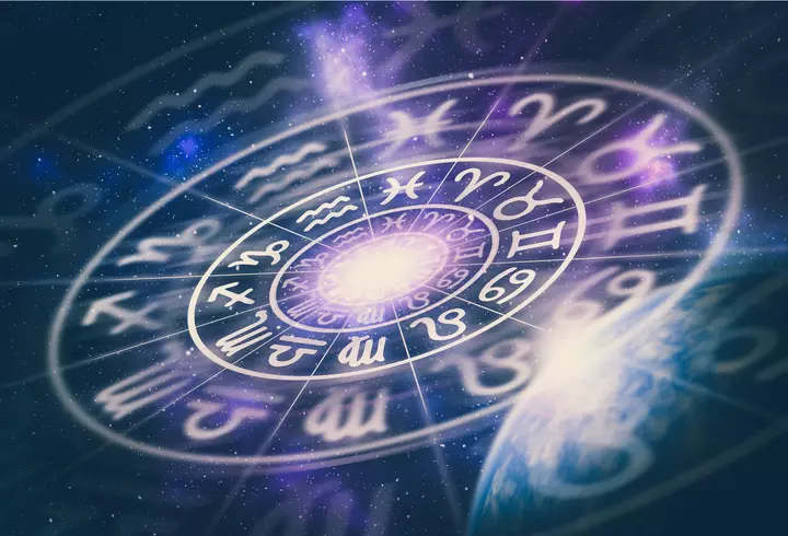 Horoscop 23 septembrie 2021. Iubire ca-n filme pentru Peşti