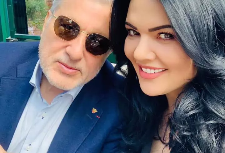 Paris Hilton, nuntă de trei zile cu Carter Reum: „Voi purta 10 rochii”