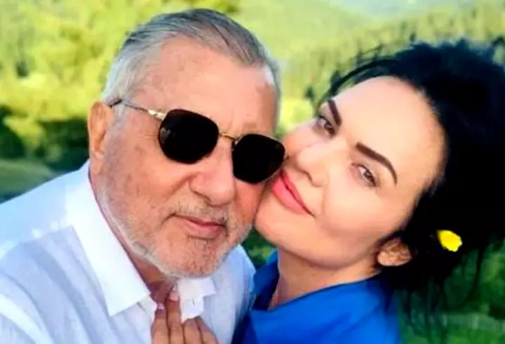 Ce dezvăluiri face Anamaria Prodan despre Reghe, în cartea ei: "Dacă-mi va cere ajutorul, eu..."
