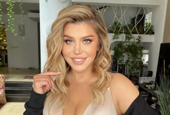 Ce frumoasă este fetița lui Feli Donose! Cum arată Nora Luna la 3 ani