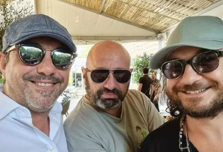 Ce face Anamaria Prodan cu tatuajul de pe spate, în care apare și Reghe. Îl șterge sau nu?