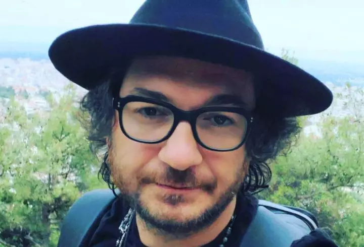 Alec Baldwin a împușcat accidental două persoane pe platoul de filmare. Una dintre ele a murit