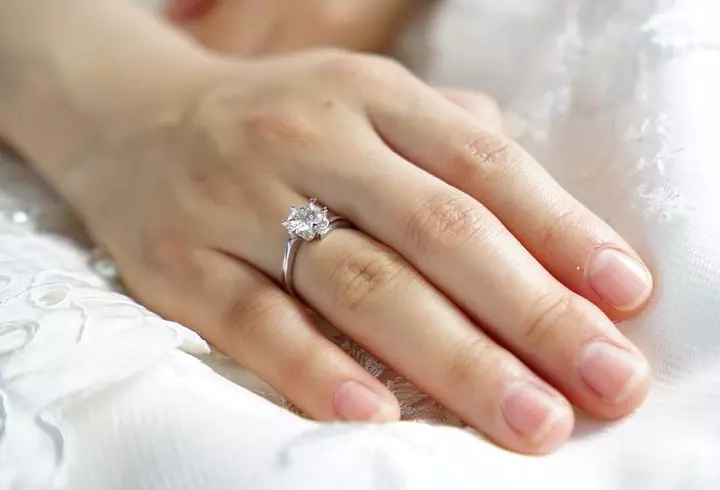 Îngrijirea tenului uscat. Cum să păstrezi hidratarea mai mult timp