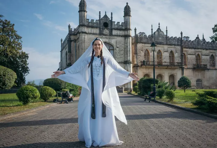 Cuza, glume ironice la adresa lui Mihai Petre, la Asia Express: "Nu mai am misiuni, mai dați-mi misiun"