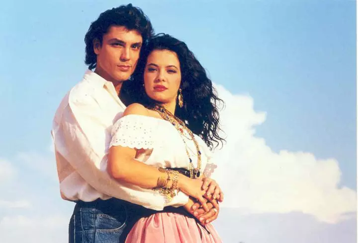 Ioana Ginghină se căsătorește cu iubitul ei, Cristi Pitulice: "Nu vrem o nuntă mare"