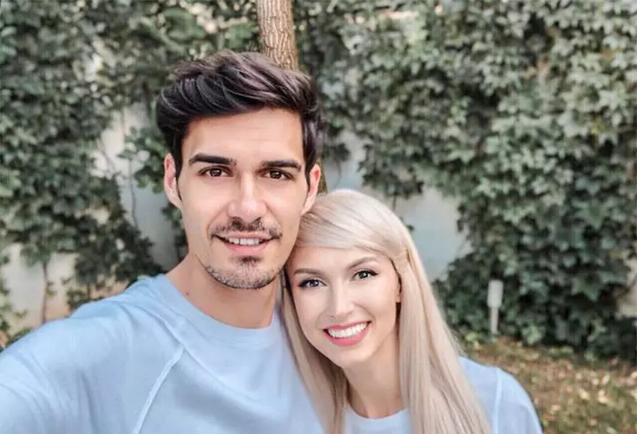 Cum a ajuns Neti Sandu să fie hărțuită pe stradă, din cauza părului: "Nu am reușit în 27 de ani să-i conving"