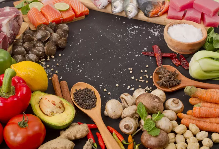 Ce rochii se poartă vara asta. Recomandările ale designerilor pentru 2022