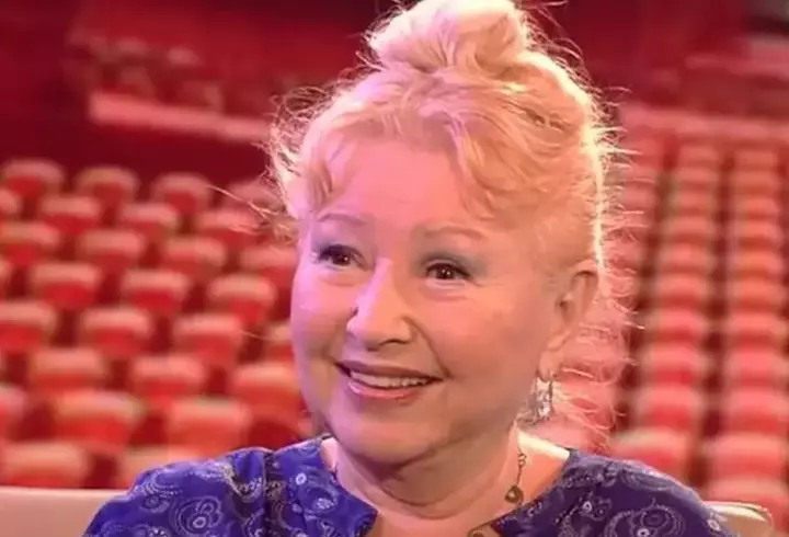 Primele imagini de la priveghiul lui Petrică Mîțu Stoian. Trupul său a fost depus la Ansamblul Folcloric „Maria Tănase”