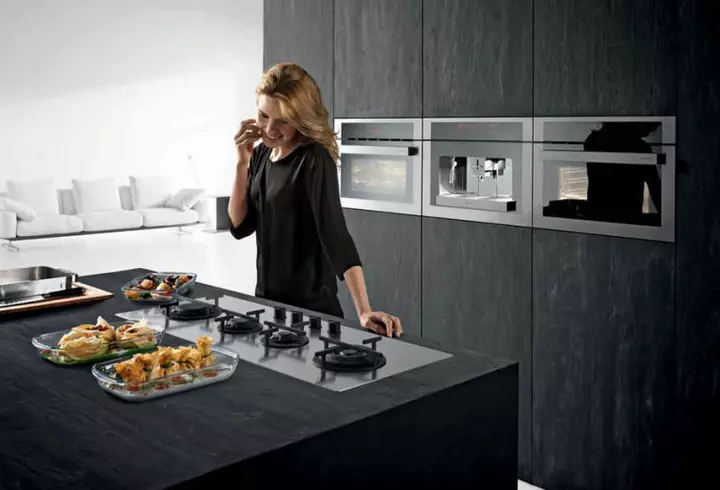 Hama aduce cel mai nou radio digital