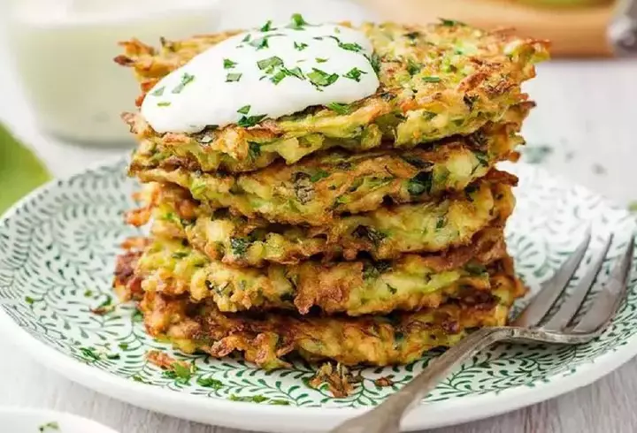 Rețetă de mâncare cu broccoli și conopidă. E delicioasă!