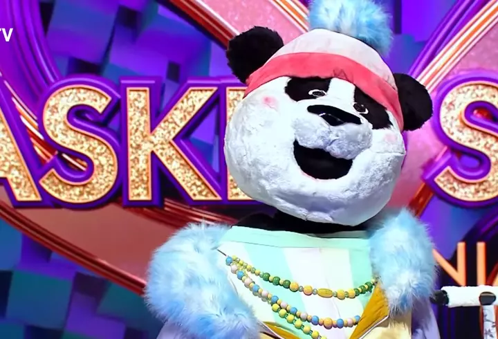 Cum a ajuns Neti Sandu să fie hărțuită pe stradă, din cauza părului: "Nu am reușit în 27 de ani să-i conving"