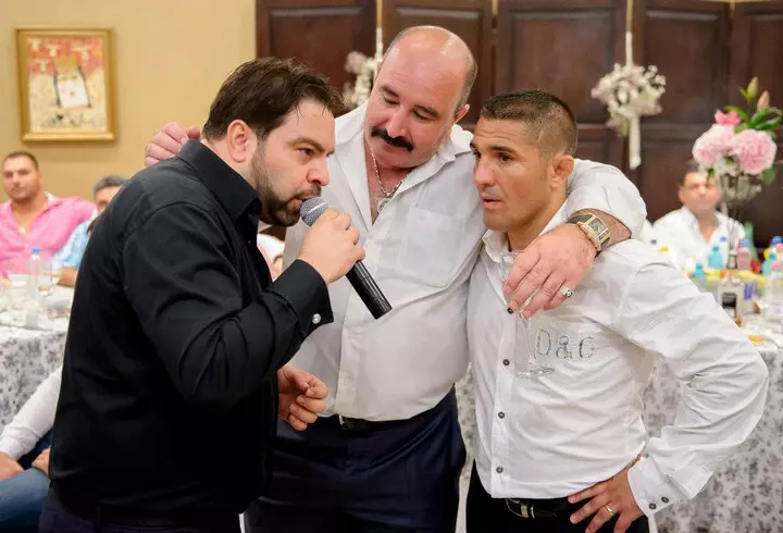 Cum a reușit Theo Rose să învingă anxietatea: „M-am simțit lăsată deoparte, neînțeleasă și părăsită”/ EXCLUSIV