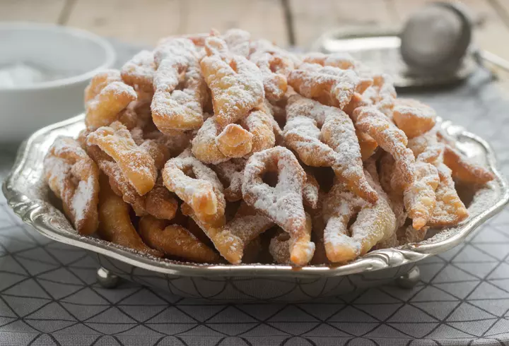 Rețetă de mâncare cu broccoli și conopidă. E delicioasă!