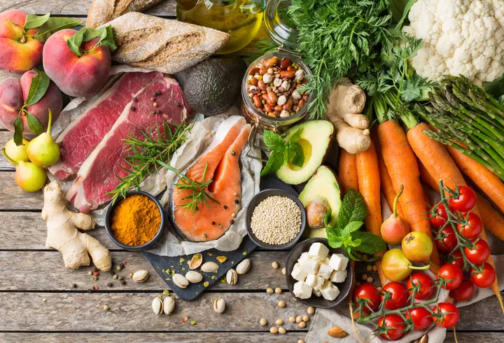 Dietă de detoxifiere după sărbători. Cum să slăbești repede