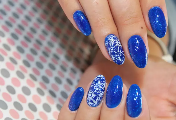 Ce rochii se poartă vara asta. Recomandările ale designerilor pentru 2022