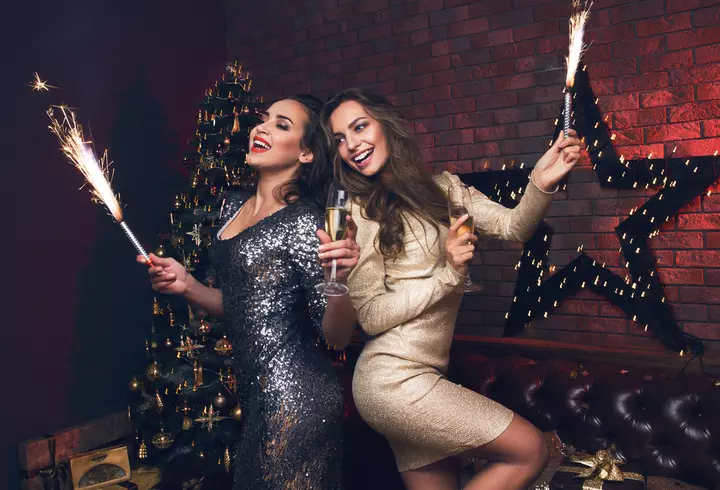 Ce rochii se poartă vara asta. Recomandările ale designerilor pentru 2022