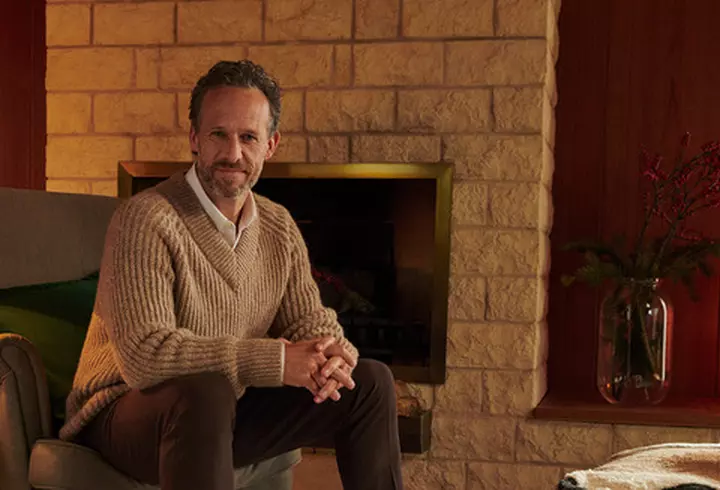 Cadouri inspirate de sărbători - Ce surprize au pregătit vedetele pentru cei dragi?