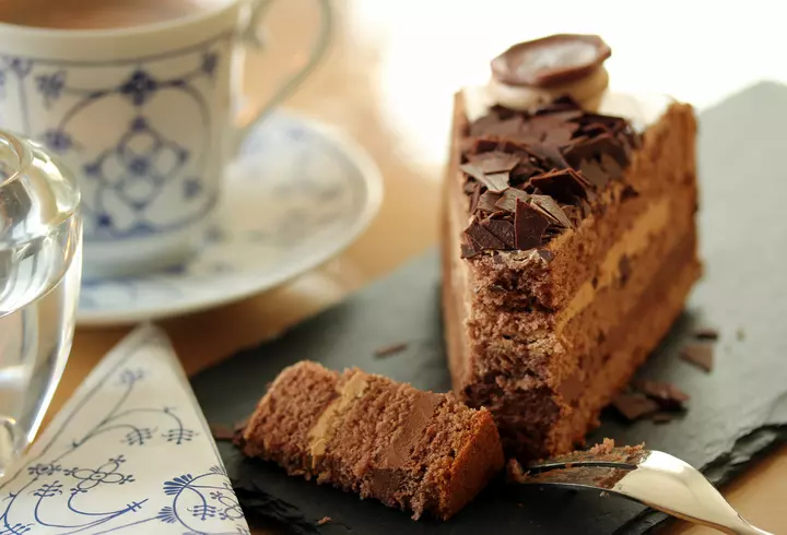 Rețetă de piftie din ciolan afumat. Nelipsită de sărbători