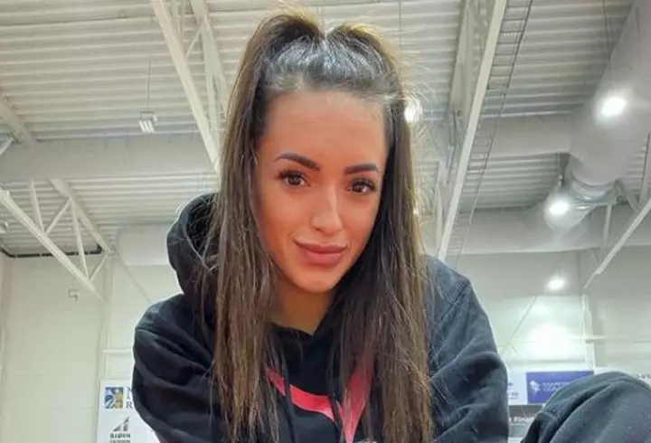 Oana Roman îi ia apărarea tatălui ei, Petre Roman, după ce a fost acuzat că a furat banii publici: „După divorț nu avea casă”