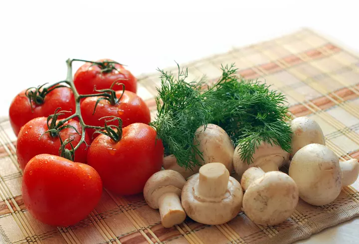 Rețetă de piftie din ciolan afumat. Nelipsită de sărbători