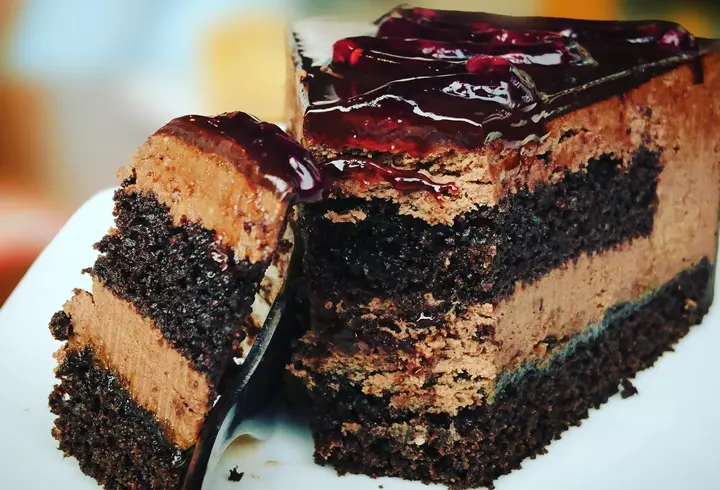 Rețetă de piftie din ciolan afumat. Nelipsită de sărbători