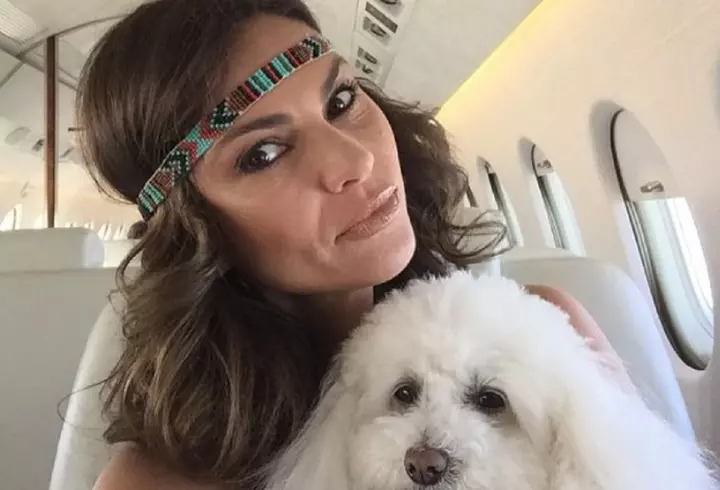 Nicole Cherry, mesaj neașteptat pentru fani, în timp ce o alăpta pe Anastasia: "Calmați-vă cu sânul, vă rog!"