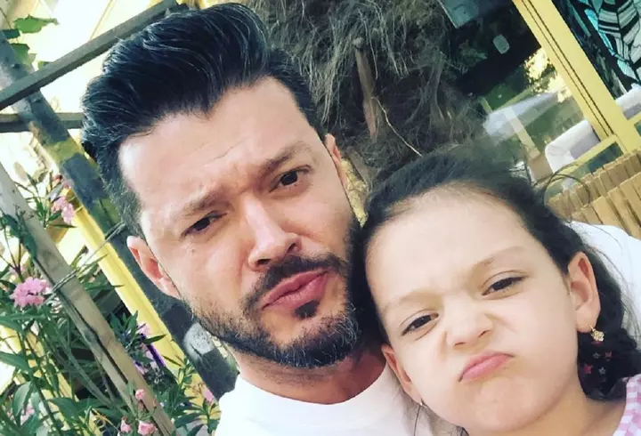 Cum arată garsoniera de lux a lui Dorian Popa. O închiriază în regim hotelier