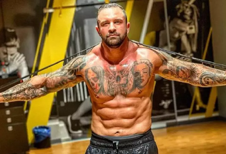 Ce meserie de bază are, de fapt, Cătălin Zmărăndescu. Sportivul nu a vorbit despre acest subiect