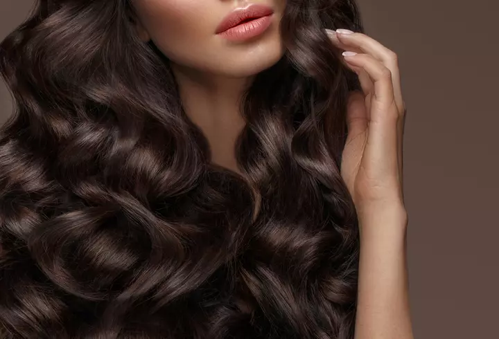 Ce rochii se poartă vara asta. Recomandările ale designerilor pentru 2022