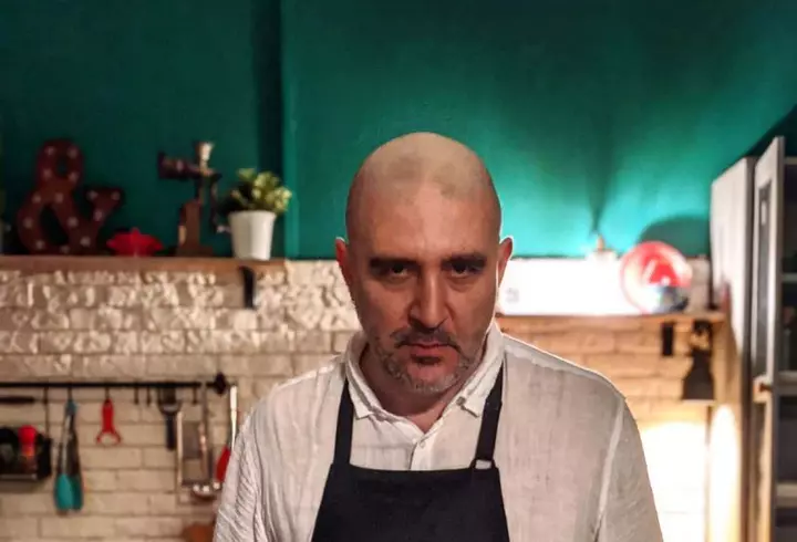 Fiul lui Ștefan Bănică și-a deschis propria afacere, din banii lui, la doar 20 de ani. Violeta, sora lui, i-a fost alături