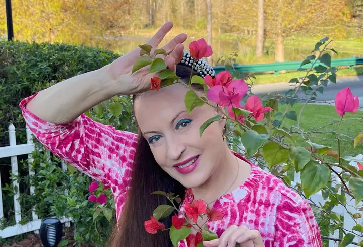 Scandal între Sebastian Dobrincu de la Imperiul Leilor și Mimi: "Vrea să profite profesional pe baza relaţiei"