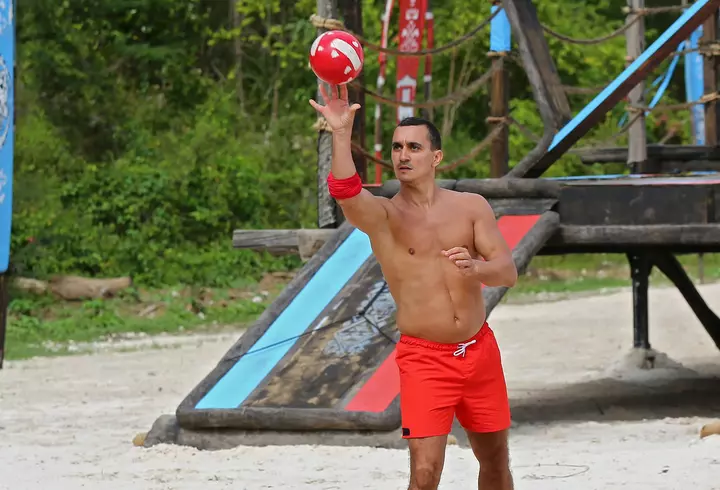 Ana Morodan, în chiloți și cu sânii goi pe stradă: „Când ești foarte deșteaptă...”