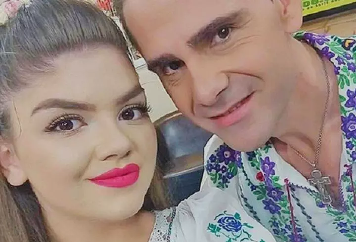 Adela Popescu are COVID-19 a doua oară: „Îmi curge nasul și gâtul mă doare”. Cine o înlocuiește la Vorbește Lumea