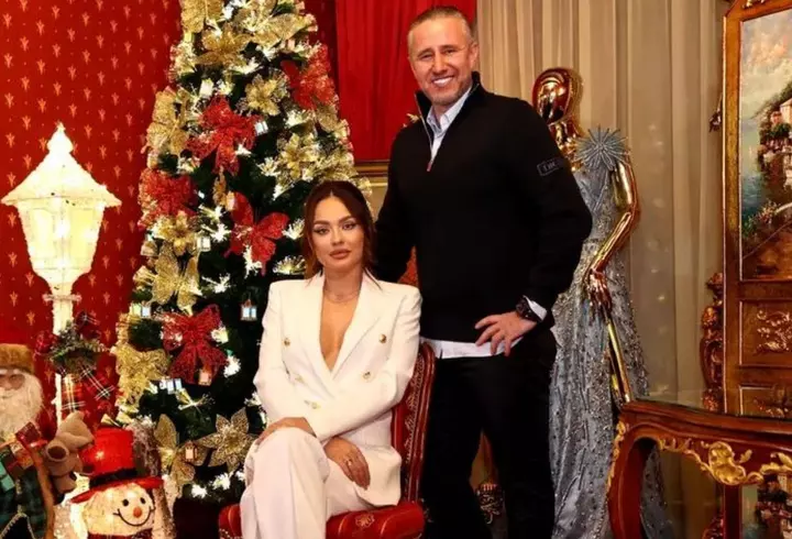 Ana Morodan, în chiloți și cu sânii goi pe stradă: „Când ești foarte deșteaptă...”